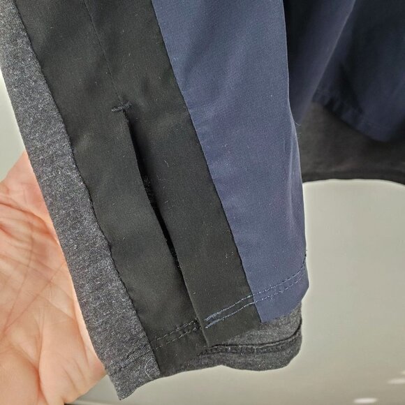 Athleta Shirt Womens Medium‎ Sleeveless Blue Black Lyocell blend Mixed Media - Picture 5 of 7